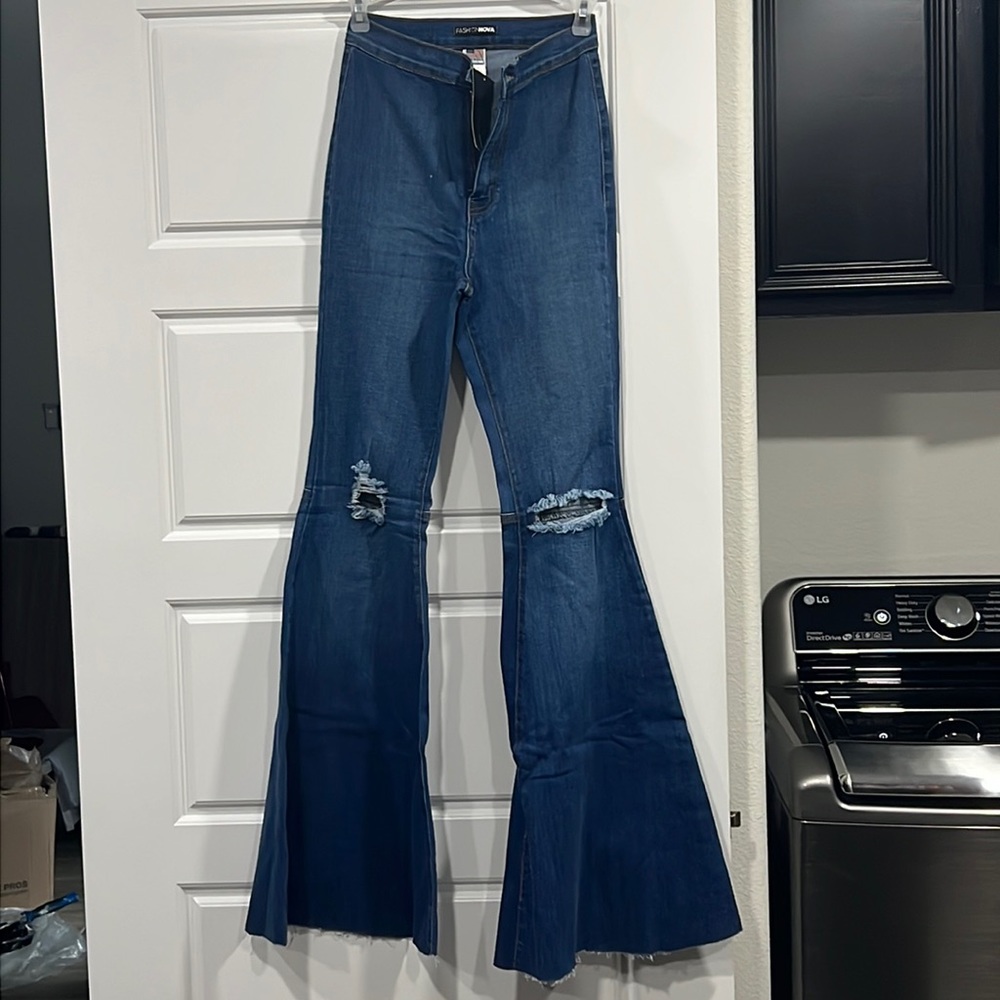 Fashion nova flare jeans